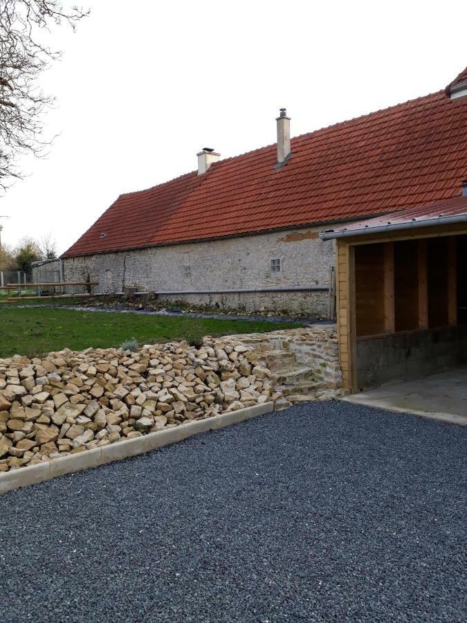 Gite " Le Vieux Noyer" Liesville-sur-Douve Exterior foto