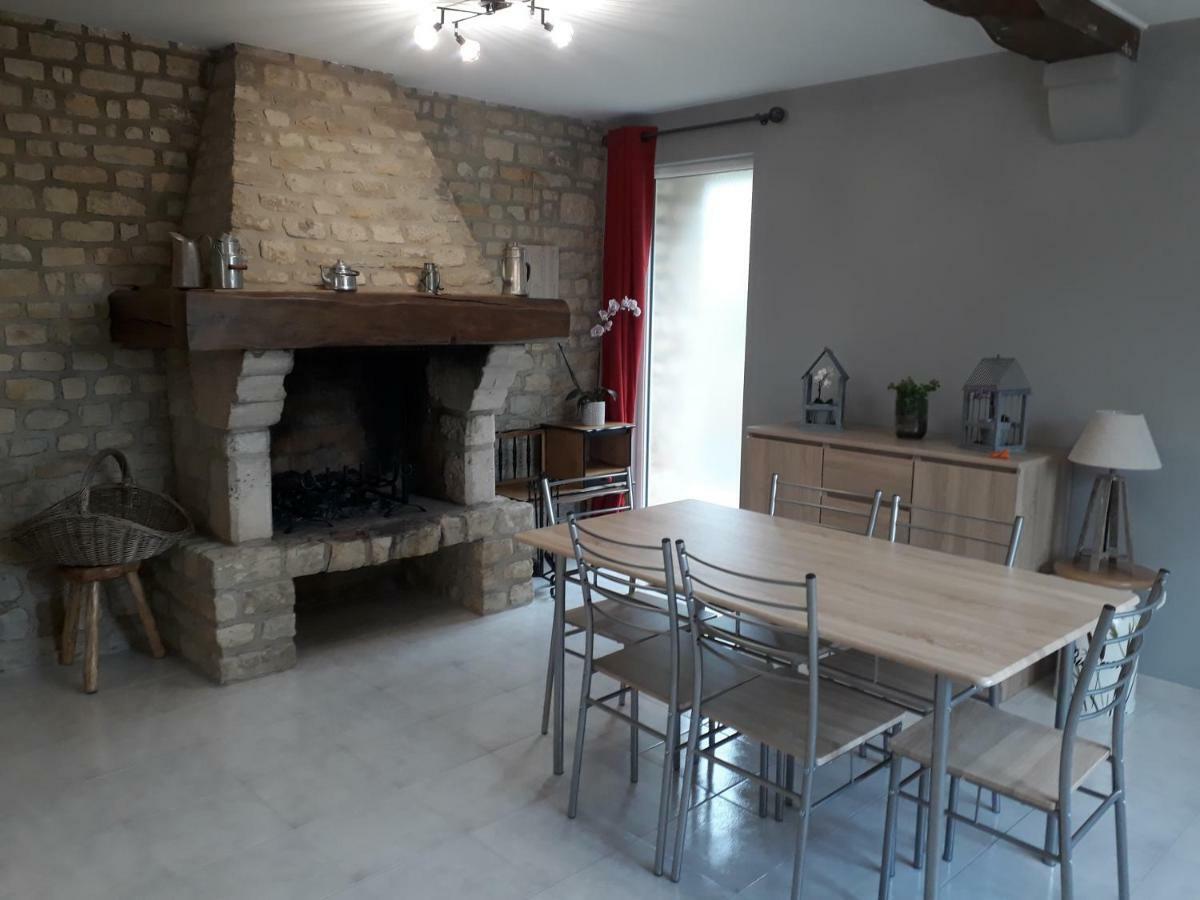 Gite " Le Vieux Noyer" Liesville-sur-Douve Exterior foto